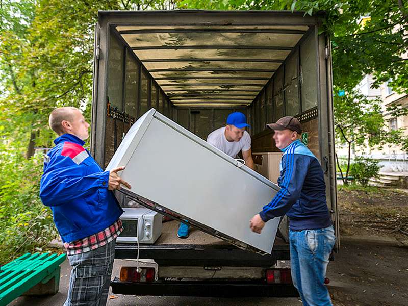 Заказ отдельного автомобиля для перевозки вещей : Мебель и бытовая техника из Смоленска в Люберцы